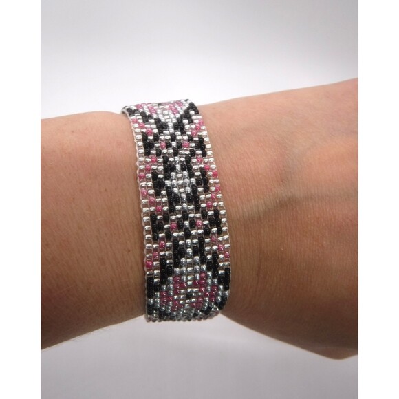 Loom Beaded Bracelet Black, Pink & Silver - Picture 1 of 5